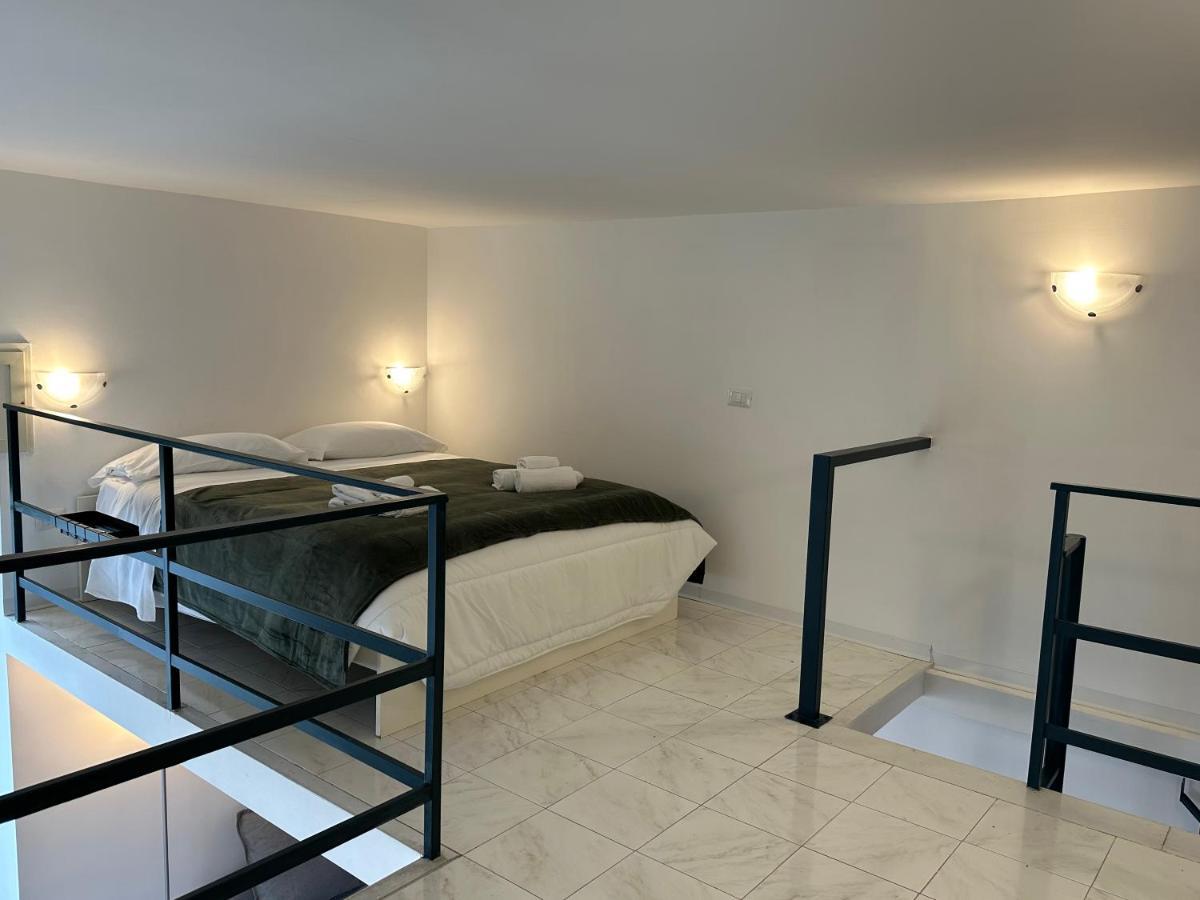 La Dimora Al Castello Central Flat Naples - My Place Esterno foto
