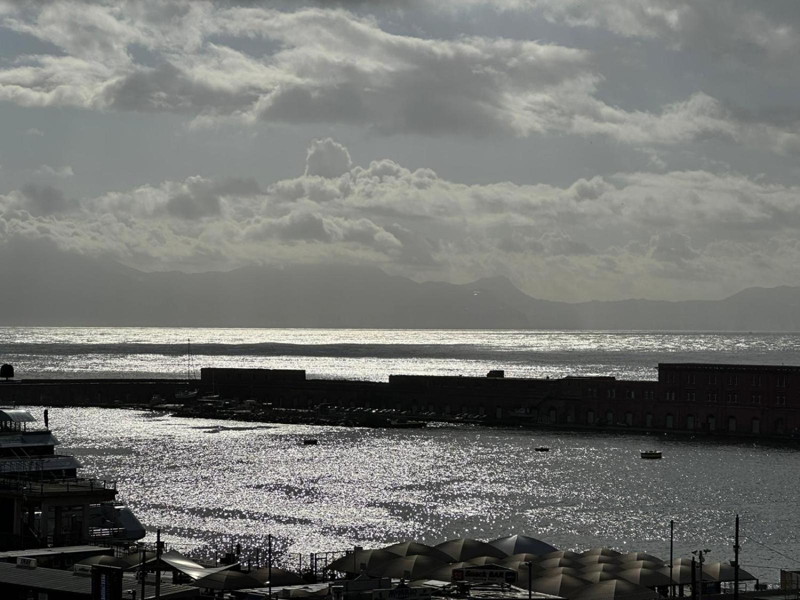 La Dimora Al Castello Central Flat Naples - My Place Esterno foto